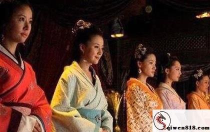 高级魅力开大修车师AliceRoss私下靠近当场被抓 双女共侍一夫玩转假裤兜里的秘密